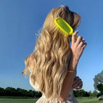 Escova MagicBrush®: Desembarace seus cabelos com facilidade